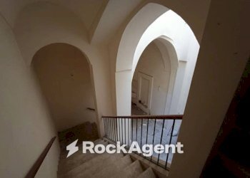 Scala - Stabile - Palazzo corso Umberto, 77, Trepuzzi - foto 11