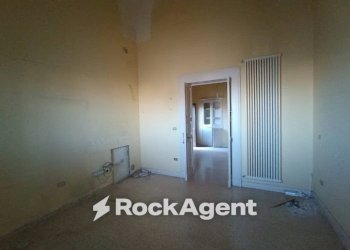 Camera da letto - Stabile - Palazzo corso Umberto, 77, Trepuzzi - foto 16