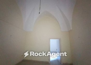 Stanza non arredata - Stabile - Palazzo corso Umberto, 77, Trepuzzi - foto 26