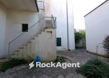Giardino - Stabile - Palazzo corso Umberto, 77, Trepuzzi - foto 30