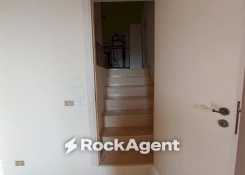 Scala - Stabile - Palazzo corso Umberto, 77, Trepuzzi - foto 33