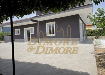 Plateatico con gazebo - Villa Ceriale - photo 4