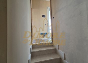 Scale accesso primo piano 3 - Villa Ceriale - photo 17