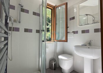 bagno piano inferiore - Villa Via Millelire 14, Bergeggi - photo 8
