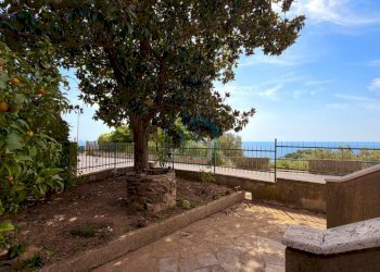 vista giardino/corte - Villa Via Millelire 14, Bergeggi - photo 15