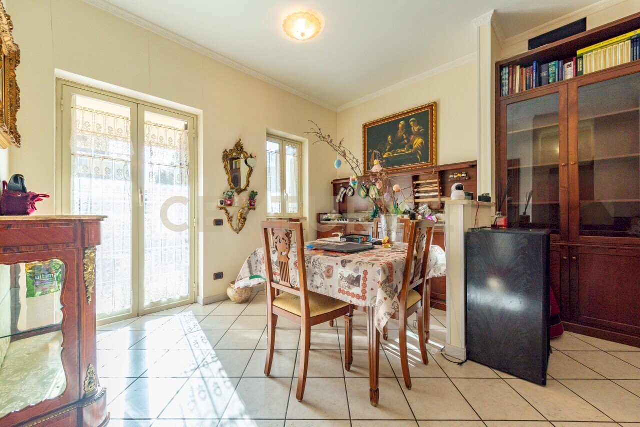 11 - Villa Via Aci Sant'Antonio 21, Roma - photo 1