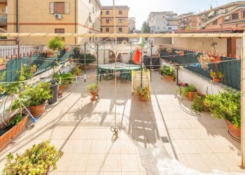 16 - Villa Via Aci Sant'Antonio 21, Roma - photo 6