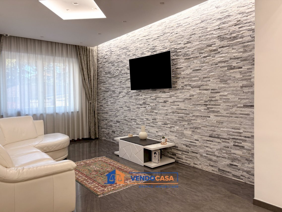 Four-room apartment Pinerolo - photo 2
