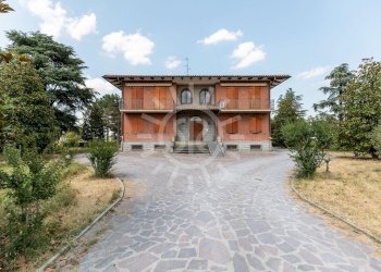 Portion of a house Castel San Pietro Terme - photo 1
