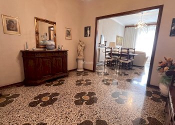 Two-room apartment Piazza Giovanni Martinez, Genova - photo 2