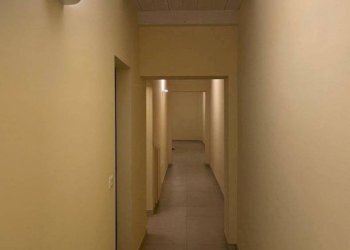 Monolocale Via Santo Stefano, 49, Bologna (zona Centro Storico) - foto 6