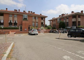 Box via madre teresa di calcutta, San Lazzaro di Savena - photo 11