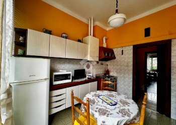 Four-room apartment Via Avvocato Giuseppe Cavassola, Finale Ligure - photo 15