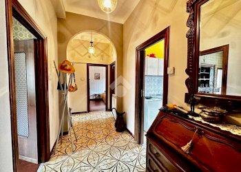 Four-room apartment Via Avvocato Giuseppe Cavassola, Finale Ligure - photo 20