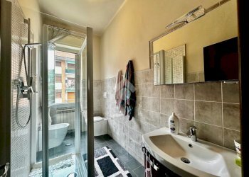 Four-room apartment Via Avvocato Giuseppe Cavassola, Finale Ligure - photo 38