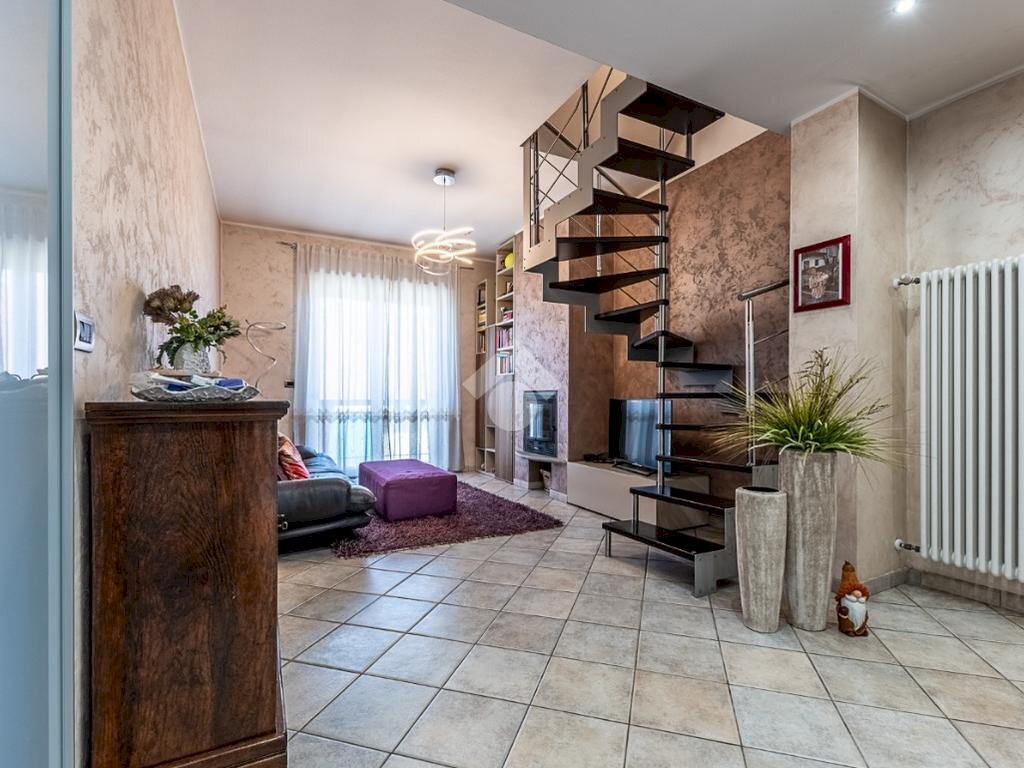 Four-room apartment Via mompantero, Collegno - photo 2