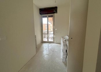 Three-room apartment Via Silvio Pellico, Parma - photo 18
