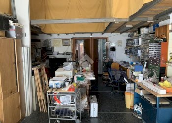 Box locale via fratelli canale, Genova (neighborhood San Martino) - photo 3