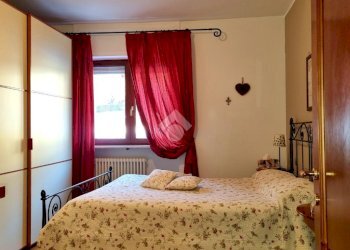 Four-room apartment Via gilles de chevreres, Aosta - photo 10