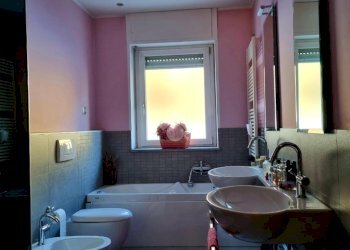 Four-room apartment Via gilles de chevreres, Aosta - photo 15
