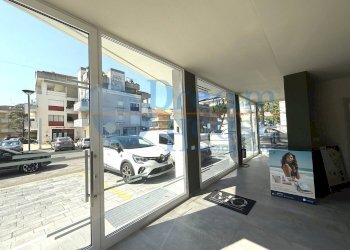 Foto 3 - Commercial Premises VIA MAZZINI, Alba Adriatica - photo 3