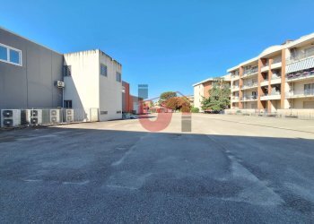 Foto 4 - Commercial Premises Via Dei Mulini
snc, Benevento - photo 4