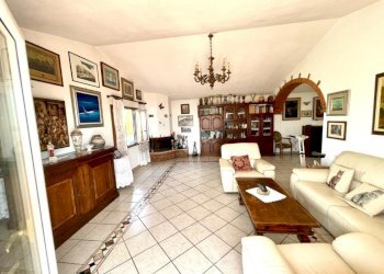 Semi-detached house Strada Cason della Guardia, Imperia - photo 9