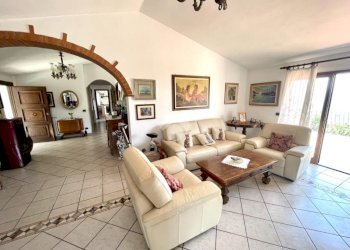 Semi-detached house Strada Cason della Guardia, Imperia - photo 11