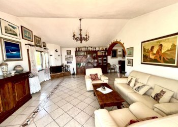 Semi-detached house Strada Cason della Guardia, Imperia - photo 25