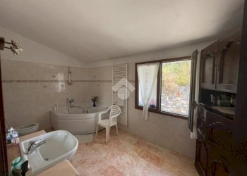 Semi-detached house Strada Cason della Guardia, Imperia - photo 33