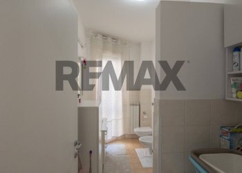 Bagno - Apartment Via dei Gabbiani
 
50, Montemarciano - photo 31