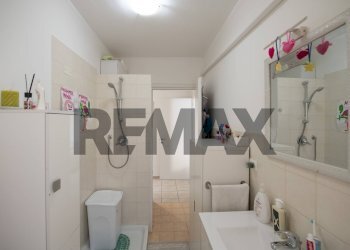 Bagno - Apartment Via dei Gabbiani
 
50, Montemarciano - photo 33