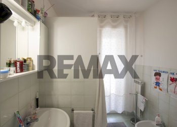 Bagno - Apartment Via dei Gabbiani
 
50, Montemarciano - photo 41