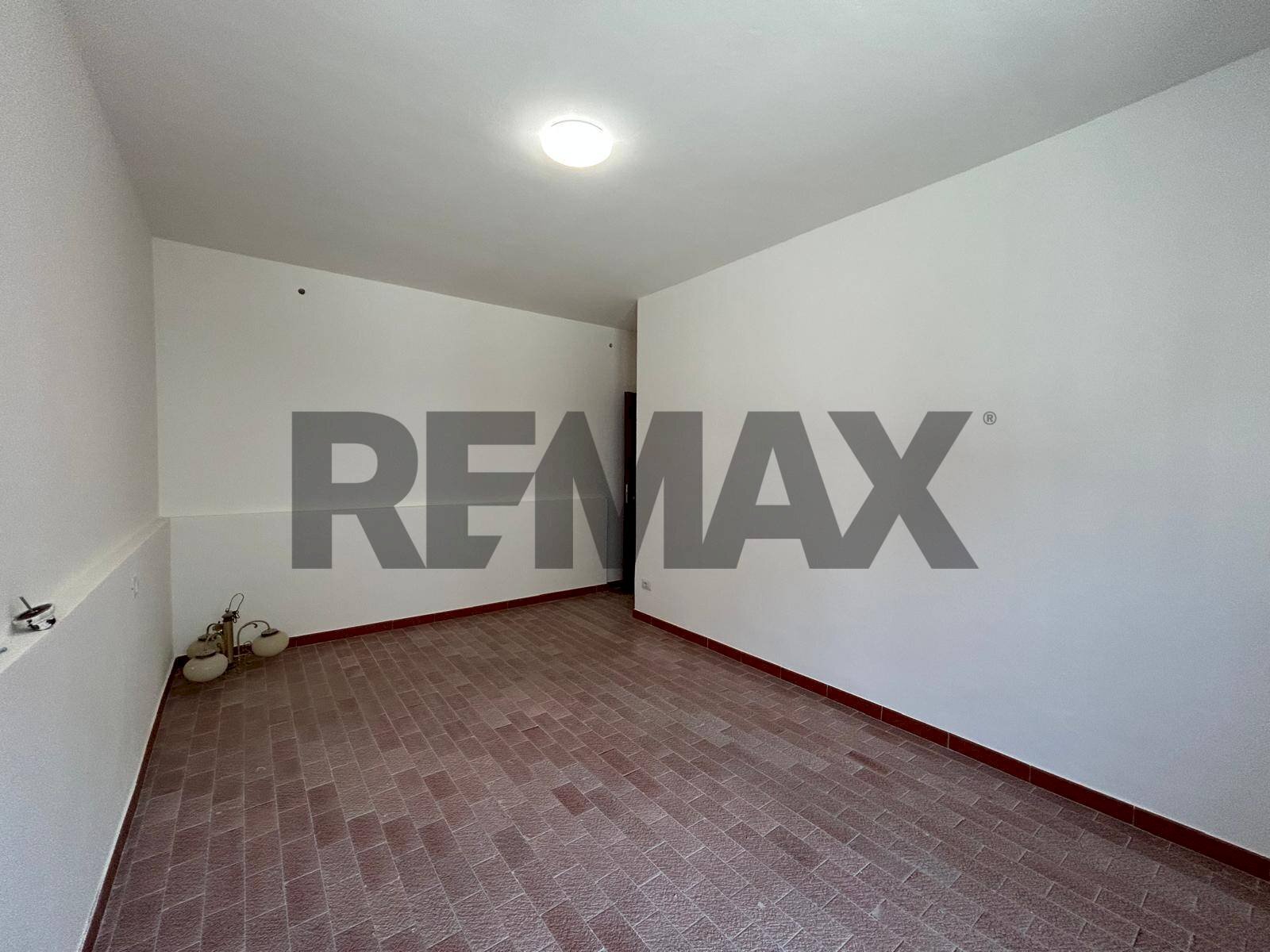 Stanza vuota - Four-room apartment piazzetta piave
11, Copparo - photo 3