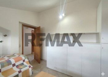 Camera / camera da letto - Three-room apartment VIA LUSSEMBURGO
 
35, L'Aquila - photo 13