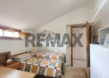 Camera / camera da letto - Three-room apartment VIA LUSSEMBURGO
 
35, L'Aquila - photo 14