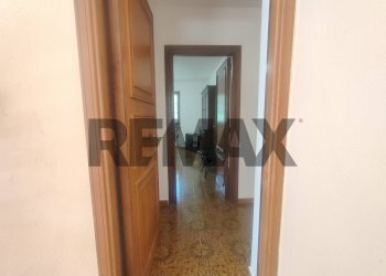 Hall / corridoio - Three-room apartment VIA L'AQUILA sassa
160, L'Aquila - photo 2