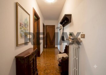 Hall / corridoio - Three-room apartment VIA L'AQUILA sassa
160, L'Aquila - photo 3
