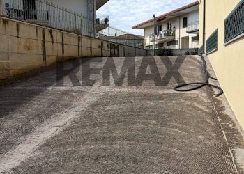 Terrazza - Commercial Premises Via IV Novembre
snc, Carinola - photo 2