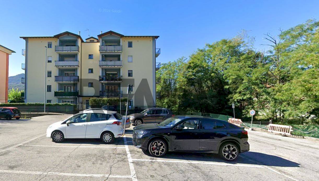 Edificio all\'aperto - Three-room apartment Via Filippo Turati
48, Luino - photo 2