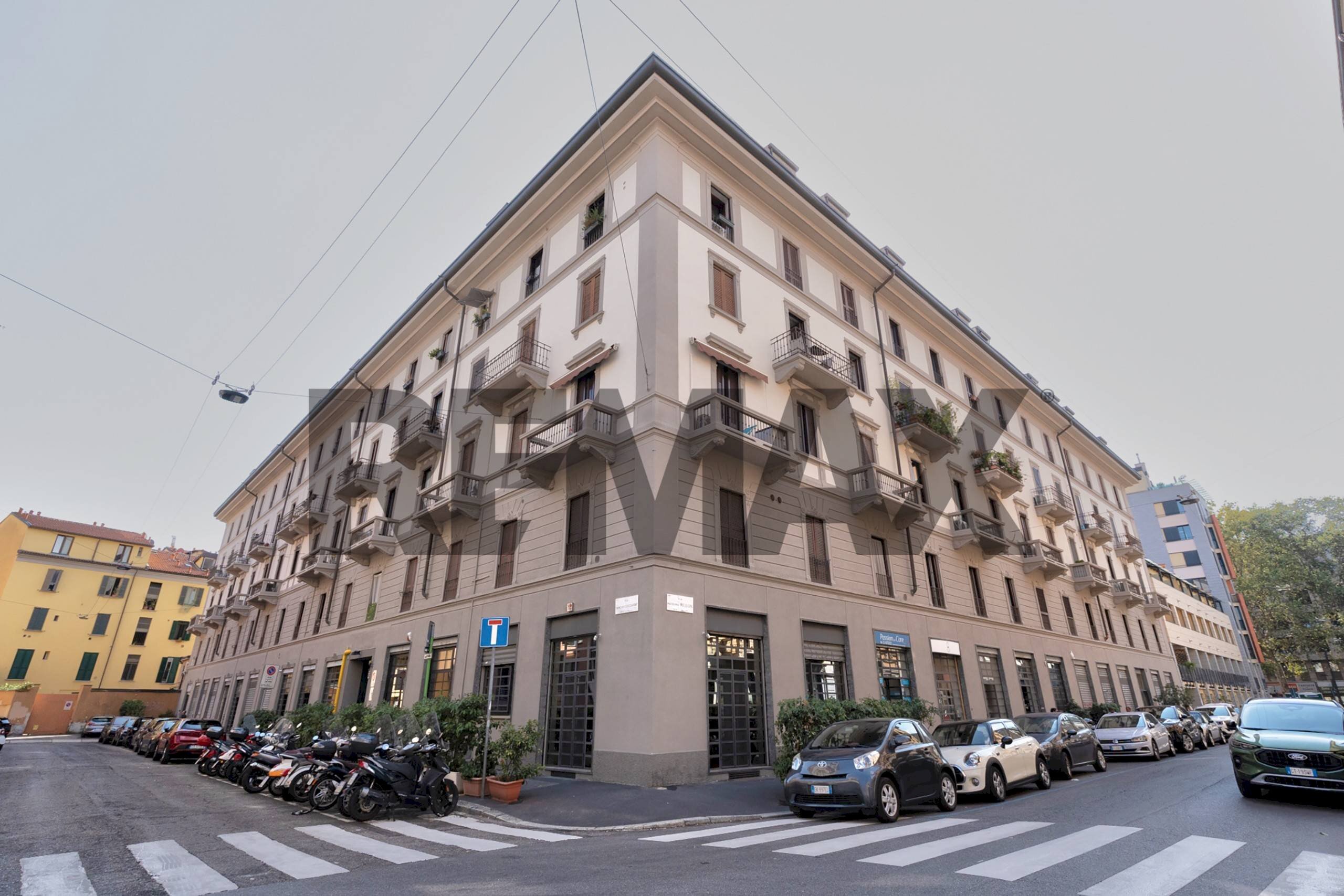 Edificio all\'aperto - Bilocale Via Francesco Guicciardini
 
10, Milano - foto 1