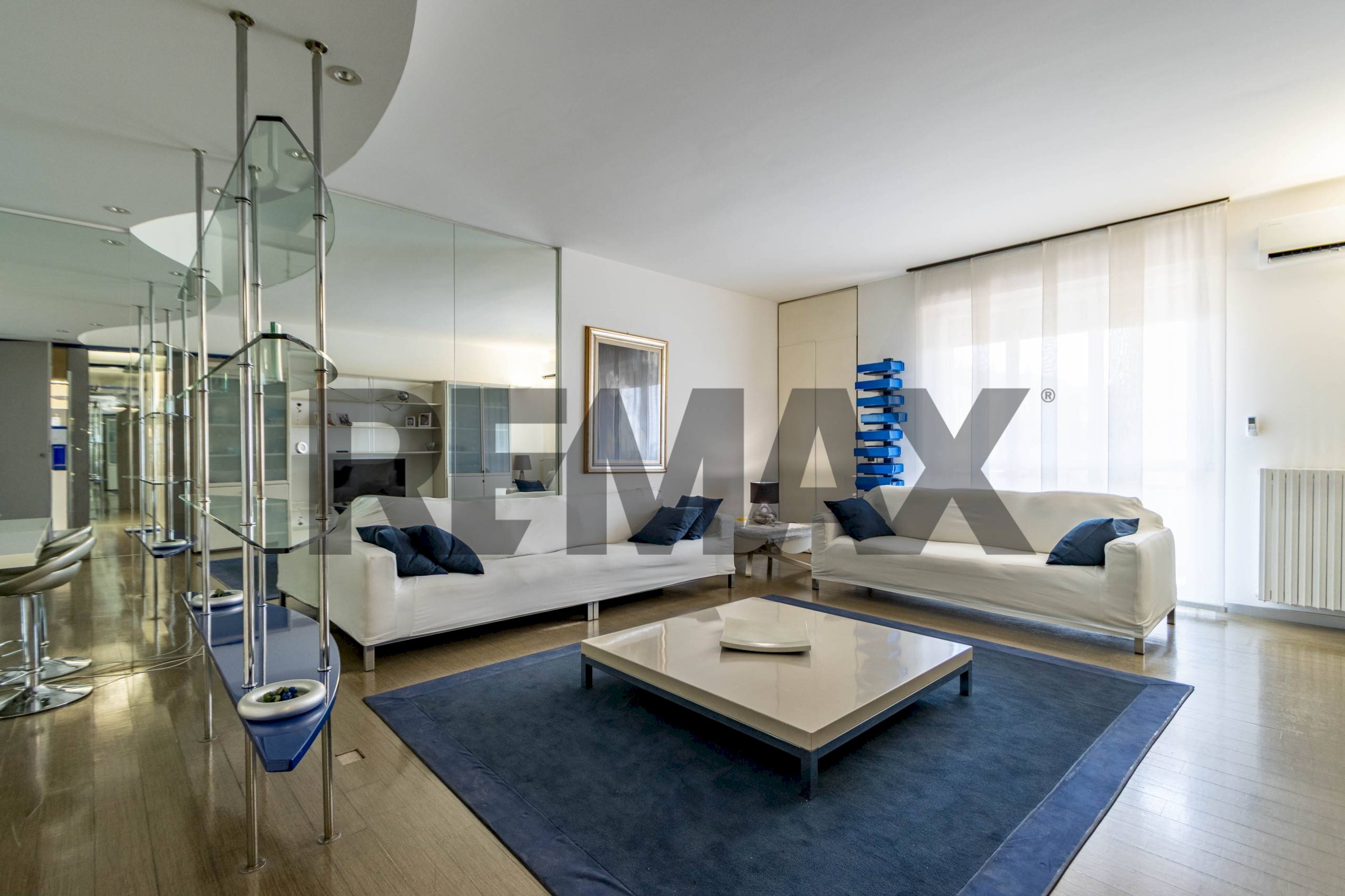 Soggiorno - Three-room apartment Via Pace
 
14, Meda - photo 1