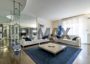 Soggiorno - Three-room apartment Via Pace
 
14, Meda - photo 1