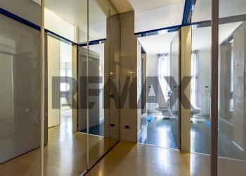 Ricezione / Lobby - Three-room apartment Via Pace
 
14, Meda - photo 24