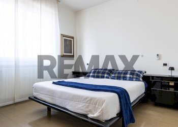 Camera / camera da letto - Three-room apartment Via Pace
 
14, Meda - photo 32
