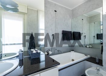 Bagno - Three-room apartment Via Pace
 
14, Meda - photo 38