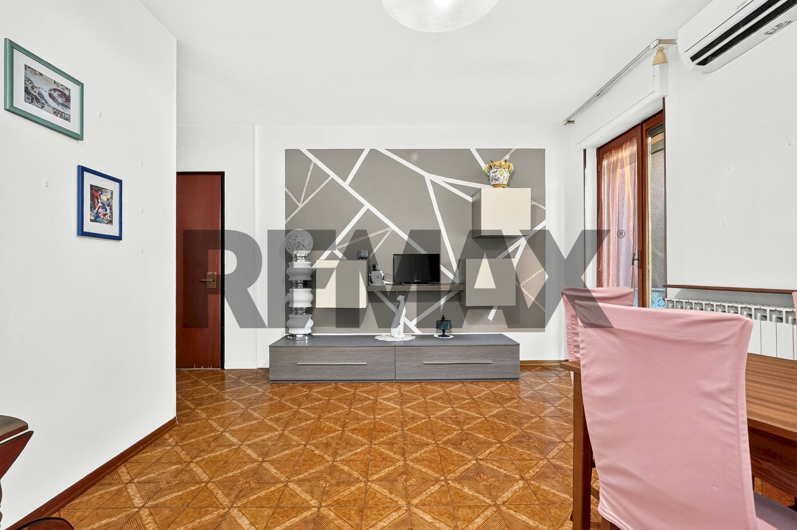 Soggiorno - Three-room apartment via Unità d'Italia
34, Olgiate Olona - photo 3