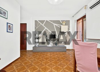Soggiorno - Three-room apartment via Unità d'Italia
 
34, Olgiate Olona - photo 3