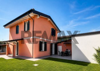 Casa all\'aperto - Villa via figlie della carità di san vincenzo de paoli
 
5, Piadena Drizzona - foto 4