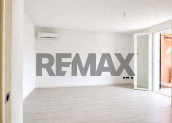 Stanza vuota - Villa via figlie della carità di san vincenzo de paoli
 
5, Piadena Drizzona - foto 8